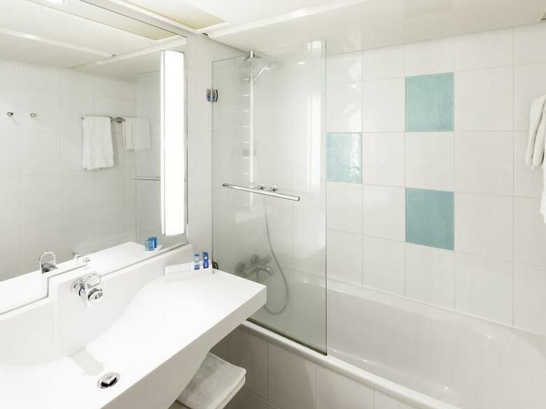 Hotel Novotel Chartres