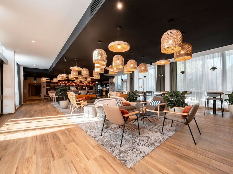 Hotel Novotel Chartres