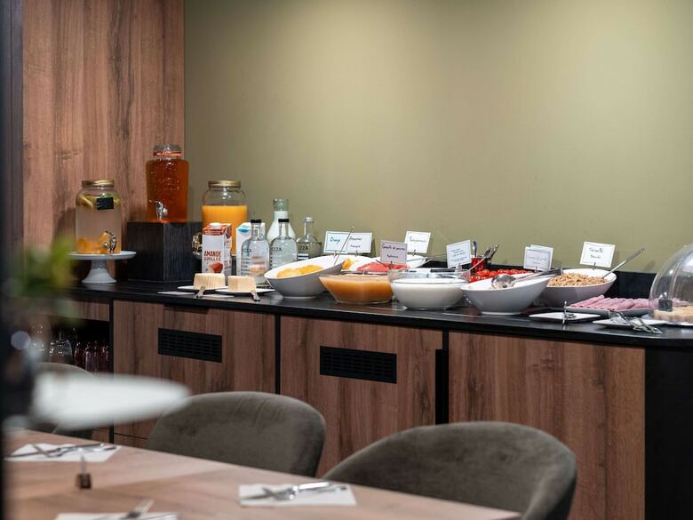 Hotel Novotel Chartres