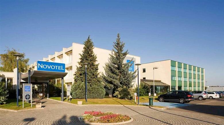 Hotel Novotel Chartres