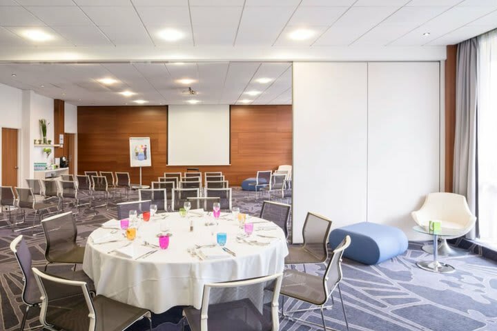 Hotel Novotel Chartres