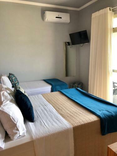 Lara's Hotel