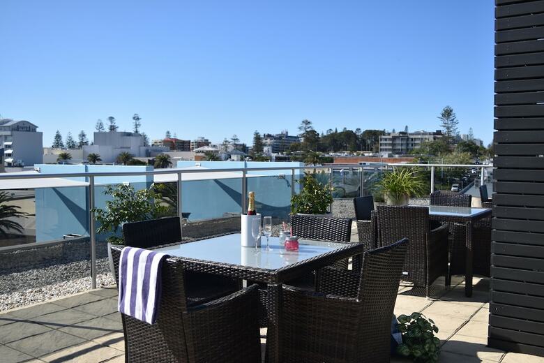 Hotel Mantra Quayside