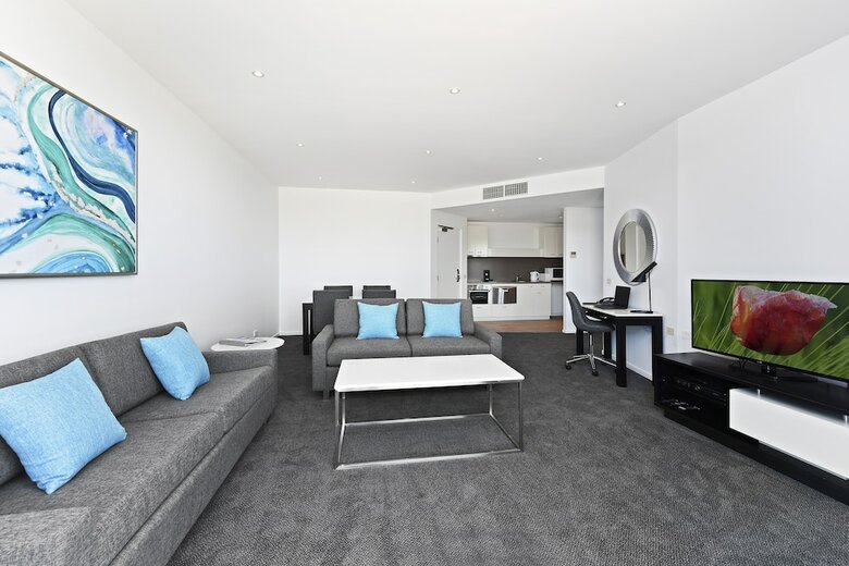 Hotel Mantra Quayside