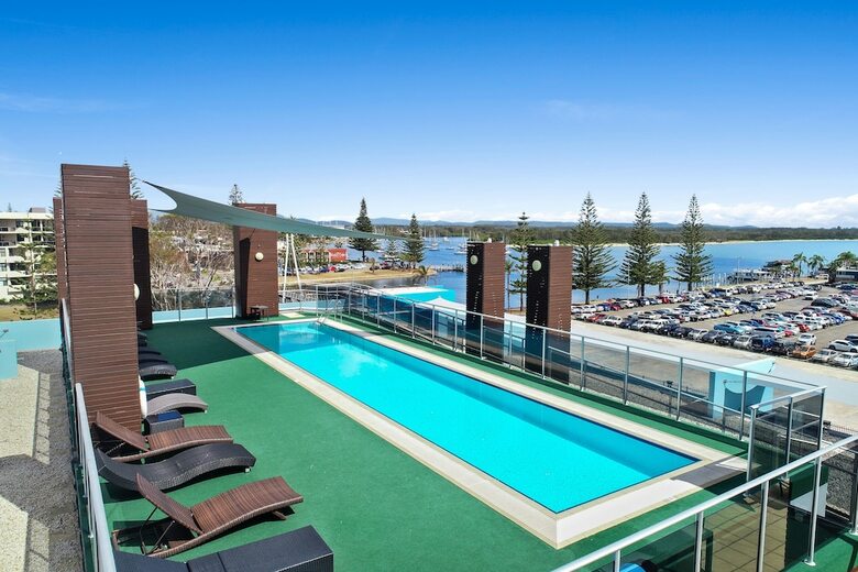 Hotel Mantra Quayside