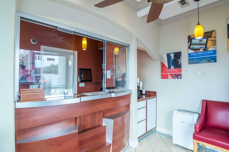 Hotel Rodeway Inn