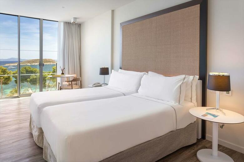 Hotel Beach House