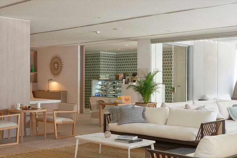 Hotel Beach House