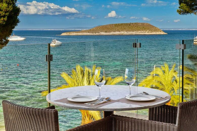 Hotel Beach House