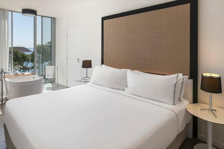 Hotel Beach House