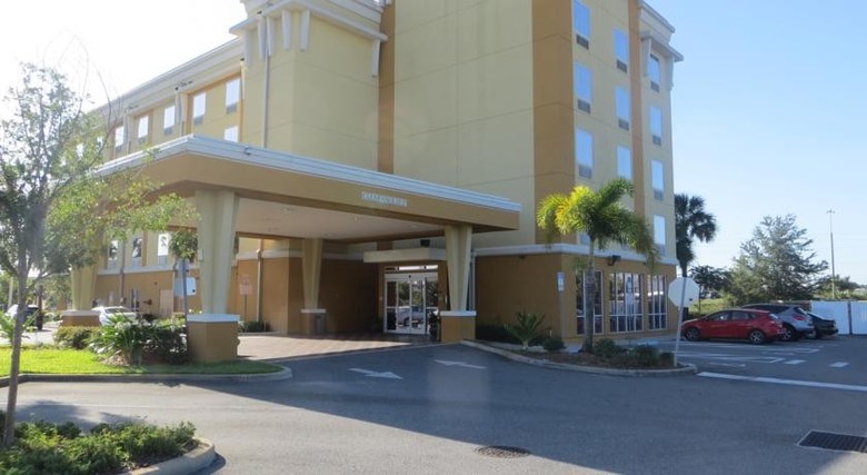 Hotel Comfort Suites Orlando Airport
