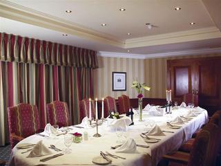 Hotel Mercure Castle