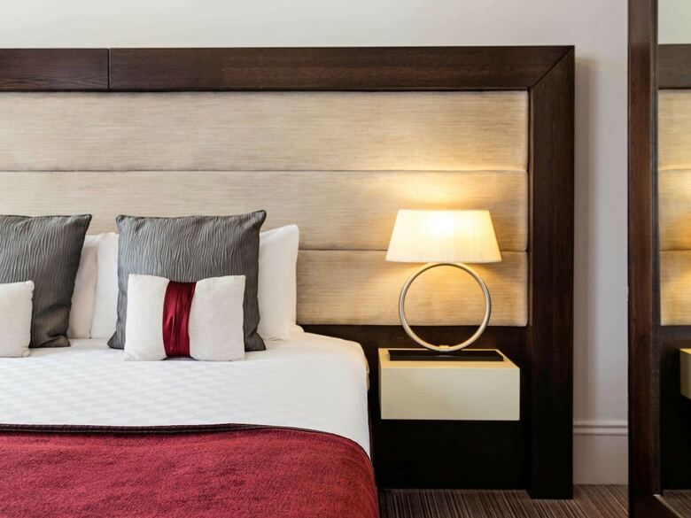 Hotel Caledonian