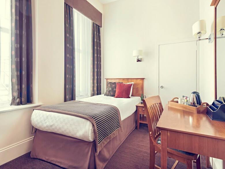 Hotel Caledonian