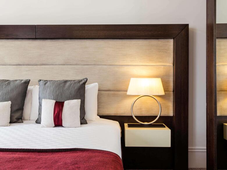 Hotel Caledonian