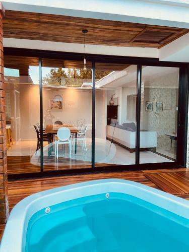 Cwb 997 Com Piscina Aquecida Jacuzzi E Playground