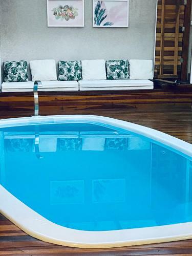 Cwb 997 Com Piscina Aquecida Jacuzzi E Playground