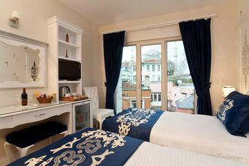 Sarnic Premier Hotel