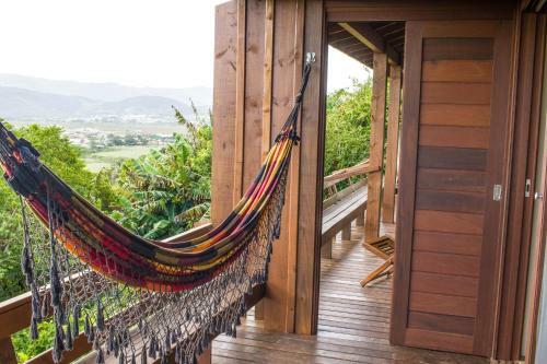 Casa Em Condom�nio Fechado Com Vista Para Lagoa