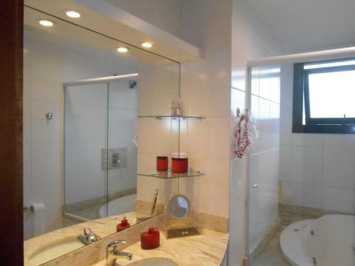 Apartamento 384 Apto. 6 Pessoas 1 Su�te - Condom�nio