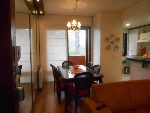 Apartamento 384 Apto. 6 Pessoas 1 Su�te - Condom�nio