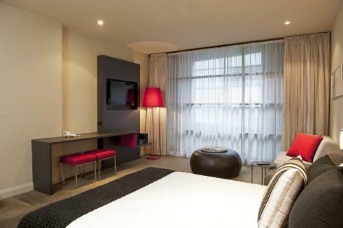 Hotel Mantra On Hindmarsh Square