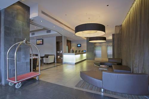 Hotel Mantra On Hindmarsh Square