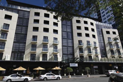 Hotel Mantra On Hindmarsh Square