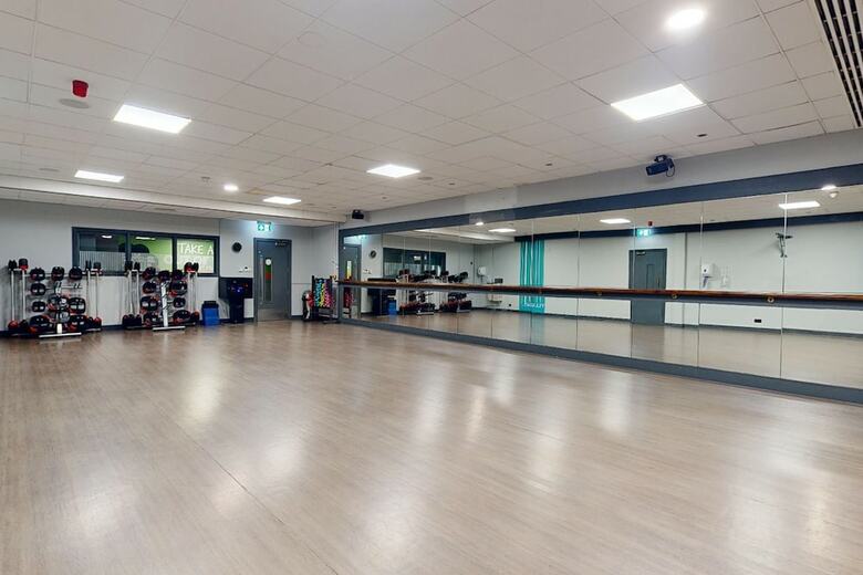 Village Cardiff - Hotel & Leisure Club