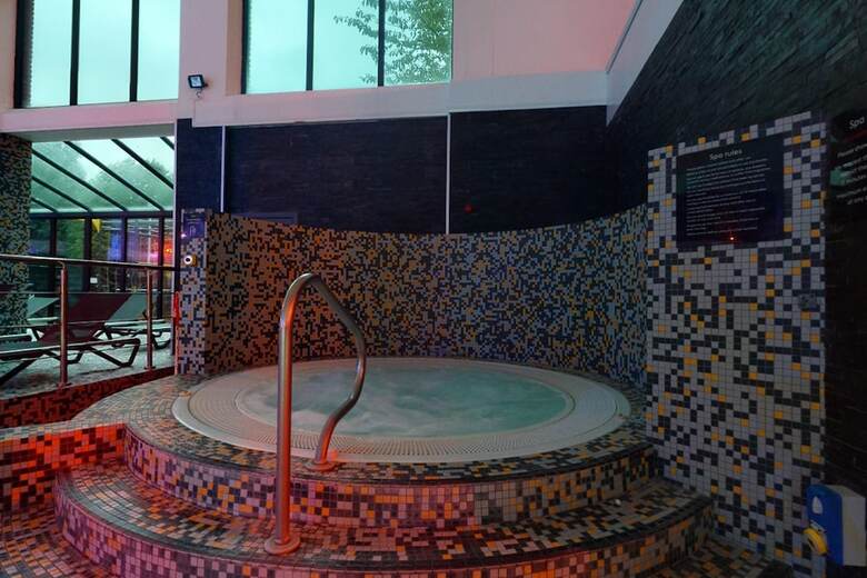 Village Cardiff - Hotel & Leisure Club