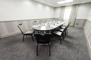 Hilton Edinburgh Airport Hotel