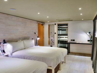 Stay Central Hotel
