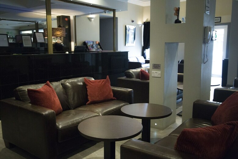 Devoncove Hotel