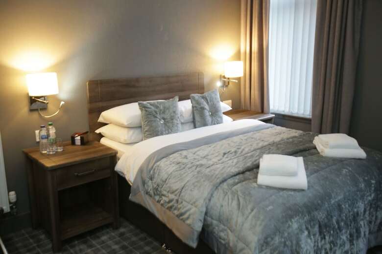 Devoncove Hotel
