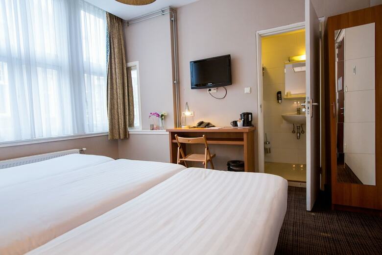 Central Park Hotel