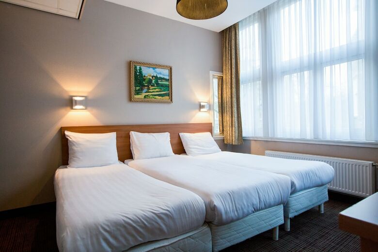 Central Park Hotel