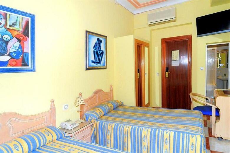 Hostal Plaza D'ort