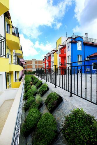 Apartamento Minismart Complex Rainbow Garden And Jacuzzi