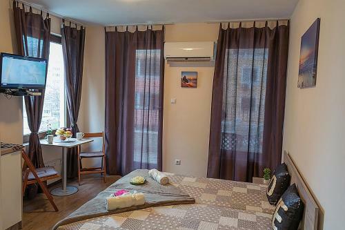 Apartamentos Flora Beach 3