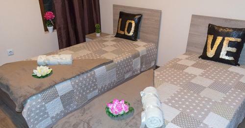 Apartamentos Flora Beach 3