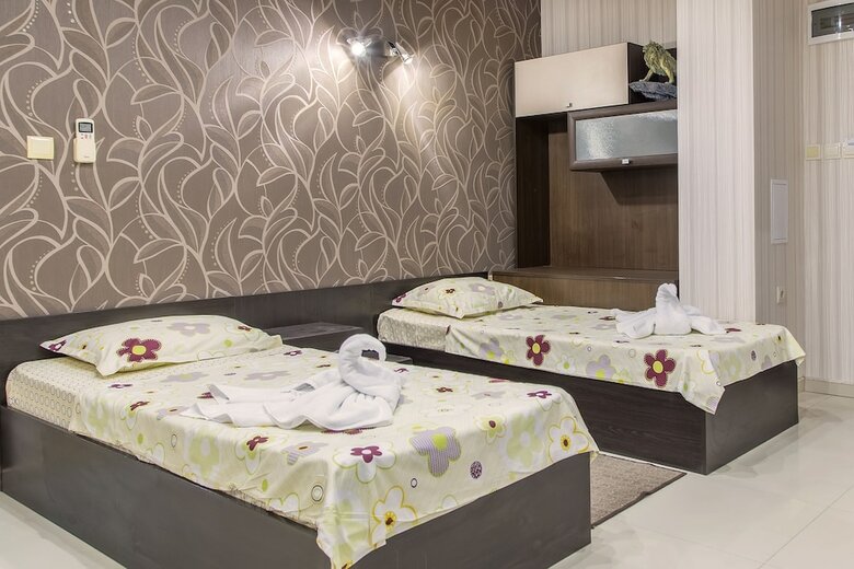 Family Hotel Adena
