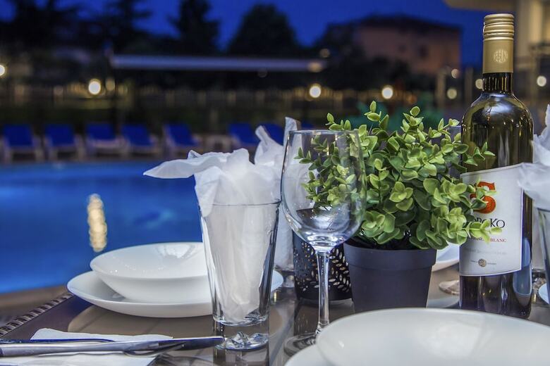 Family Hotel Adena