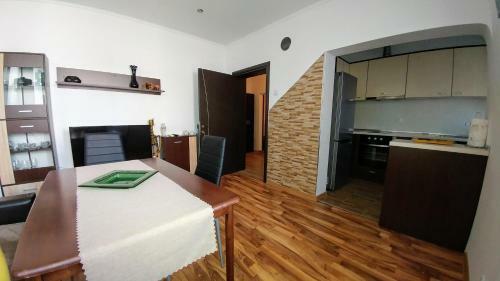 Single Apartment Elit