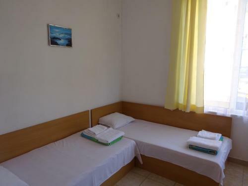 Hostal Guest House Hris
