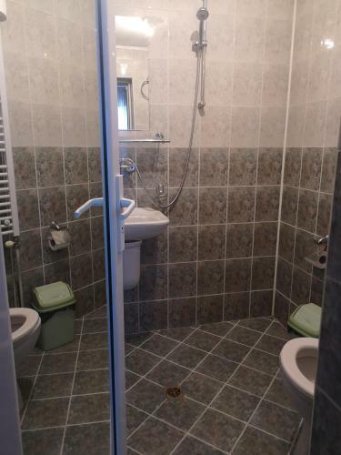 Hostal Andreevi Guest House