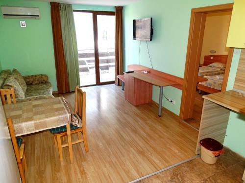 Hostal Golden House Private Aps