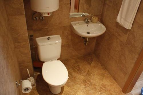 Hostal Golden House Private Aps
