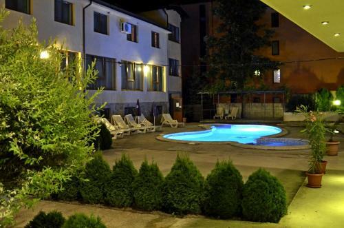 Hostal Golden House Private Aps