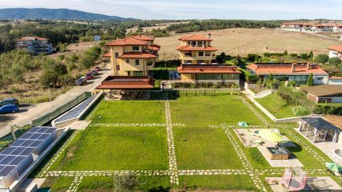 Hotel Villa Em
