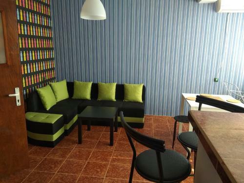 Moni Apartment